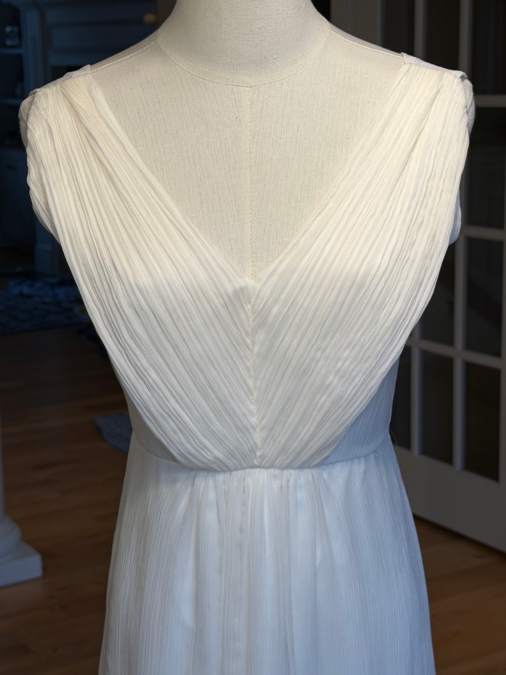 J.Crew Minimalist 2010s White‎ Chiffon V-Neck Dress (VGUC) - Picture 3 of 10